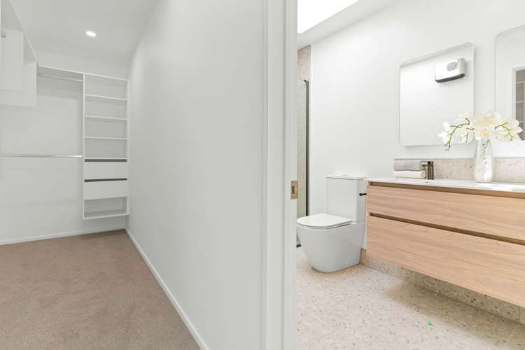 8 Molly Place Southbridge_11