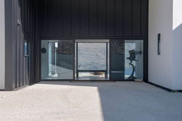 13 Vancouver Drive Queenstown_21