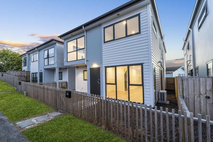 26b Universal Drive Henderson_23