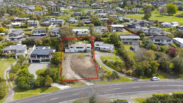 Prime rebuild opportunity in Acacia Bay