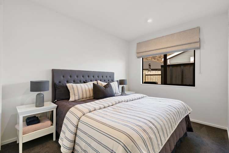 95 Risinghurst Terrace Lower Shotover_17