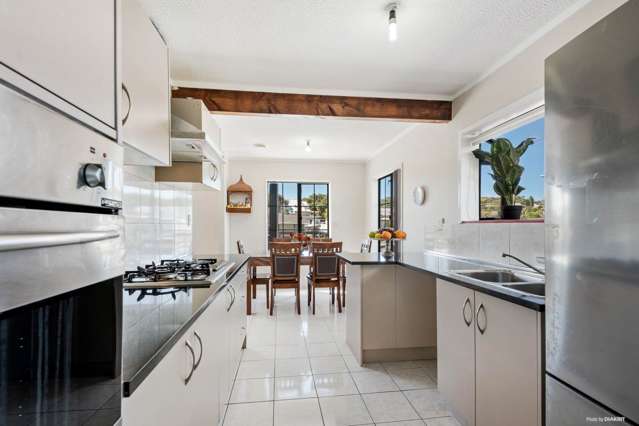 52 Charntay Avenue Clover Park_3