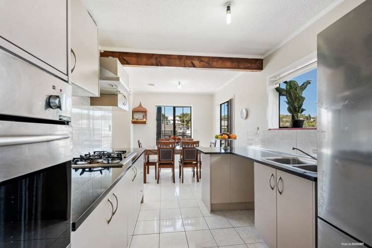 52 Charntay Avenue Clover Park_3