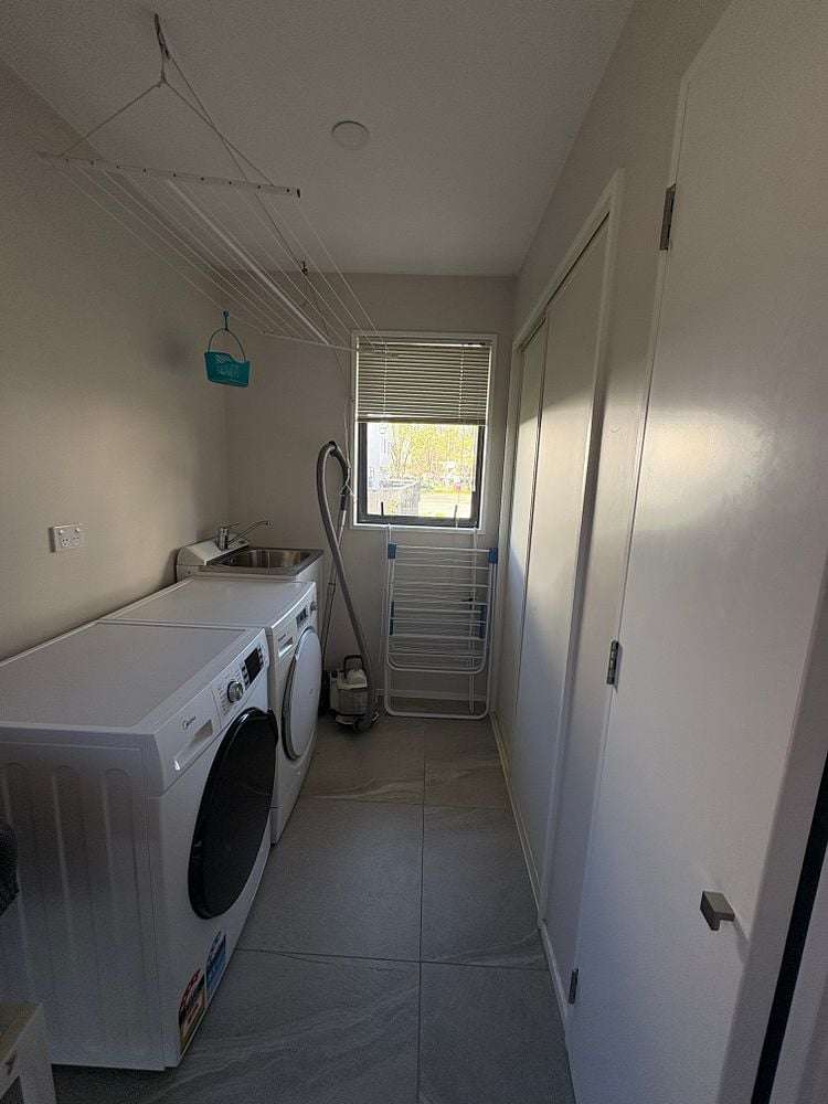 10B Geraldine Street Edgeware_9