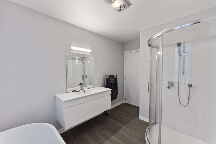 1266a Fergusson Drive Brown Owl_14