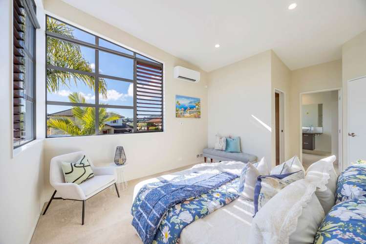 5 Mary Forgham Drive Greenhithe_11