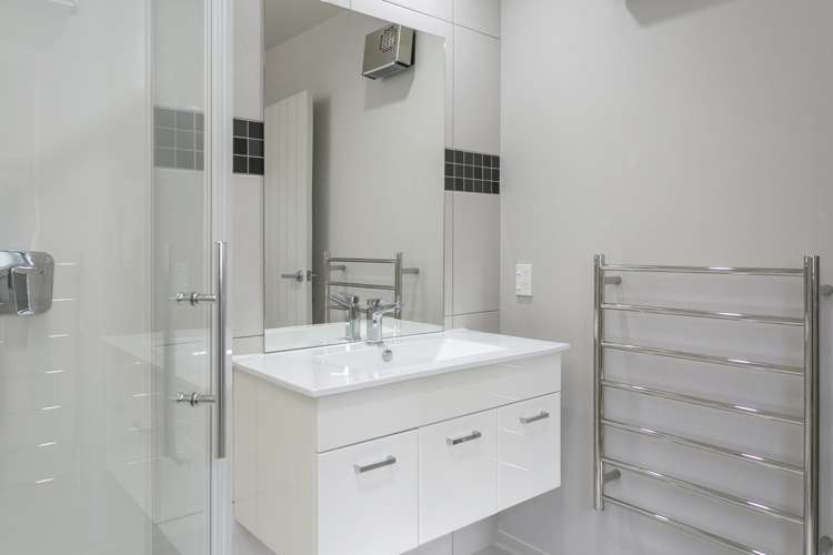 135 Victory Drive Wharewaka_11