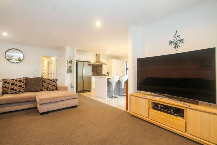 91 Maylee Crescent Gulf Harbour_11