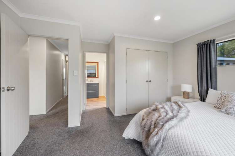 17 Courtenay Place Owhata_8