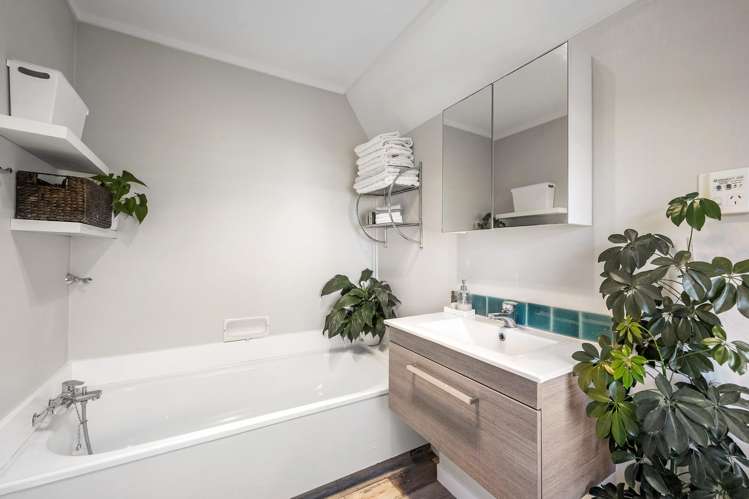 9/354 Muritai Road Eastbourne_8