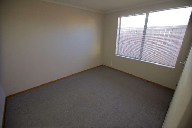 6A Dowding Street 1107_9