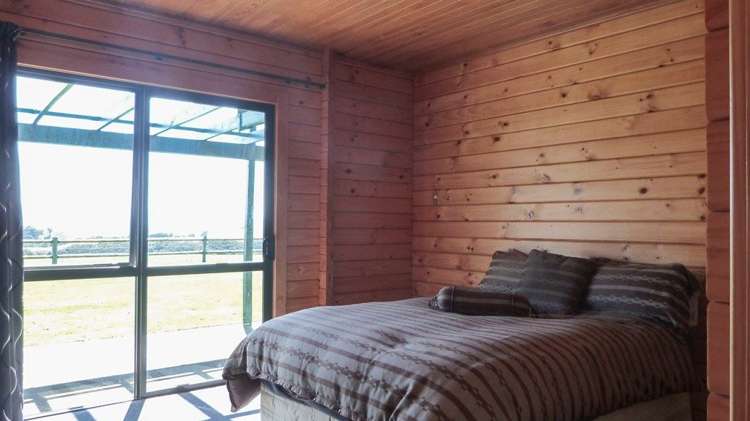 277 Gully Road Tuatapere_11