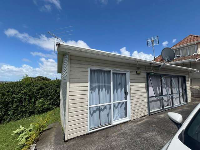 Room 11 28 Court Crescent Panmure_1