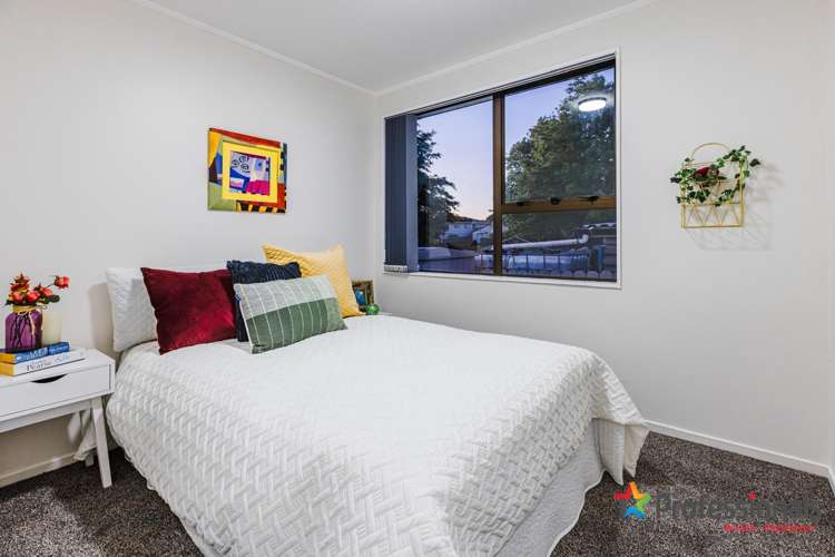 1/1 Ebenezer Way Clendon Park_6