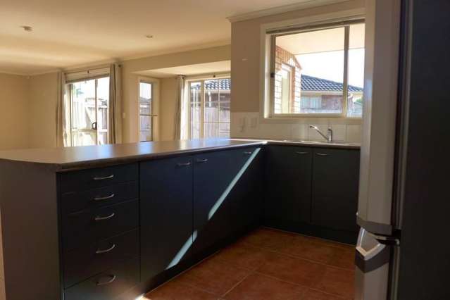 6 Ballydonegan Rise East Tamaki_3