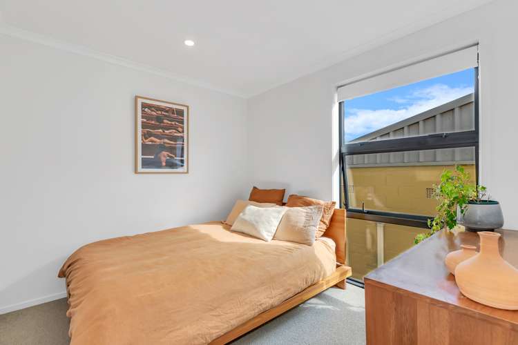 2/1092 Great North Road Point Chevalier_7