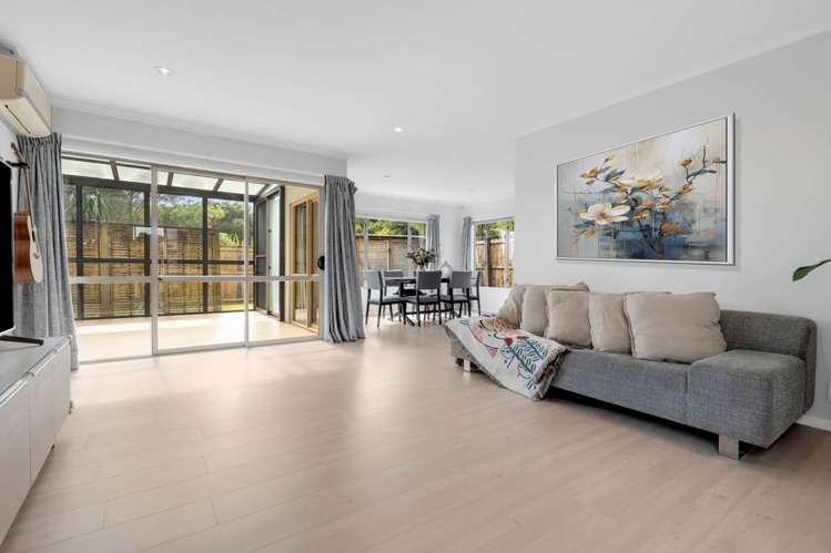 2 Dapple Place Flat Bush_3