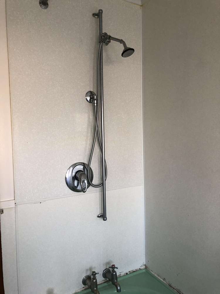 6 Pages Road Allenton_14