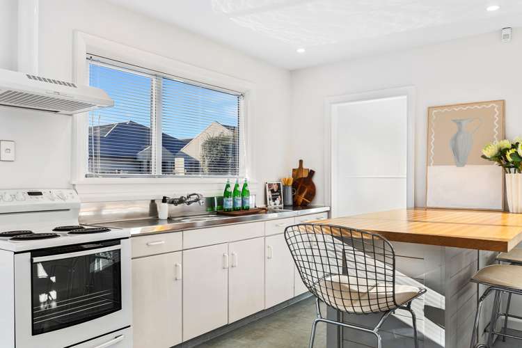 863 Ferry Road Woolston_5