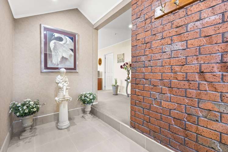 12 St Simon Place Botany Downs_12
