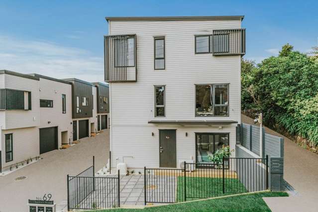 2/69 Balmain Road Birkenhead_1