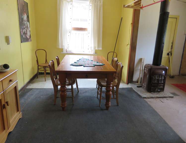 3 Herald Street Reefton_11