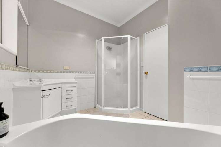 4 Strathaven Way Te Puke_16