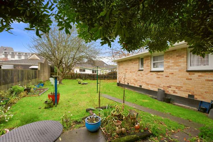 10A and 10B Trent Place Fenton Park_11