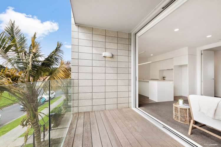 423 Murphys Road Flat Bush_4