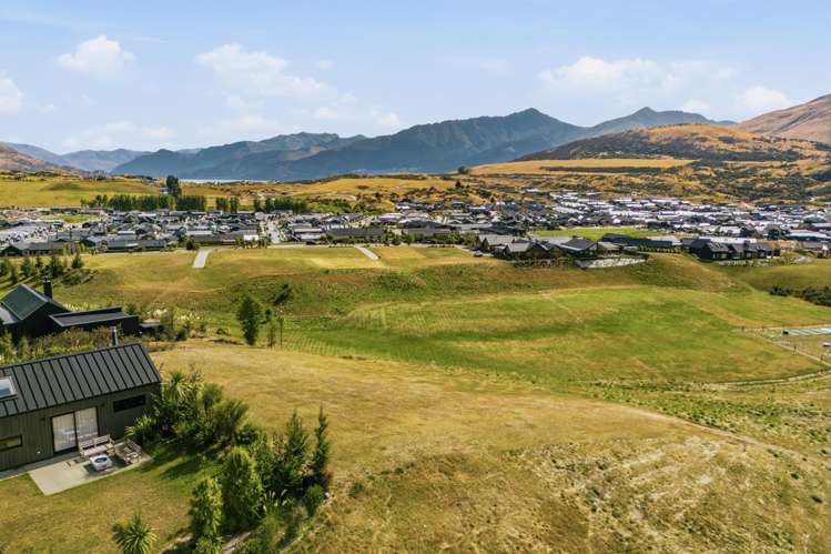 6 Wanderer Lane Jack's Point_9