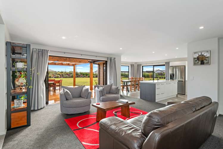 19 Landsborough Drive Darfield_8