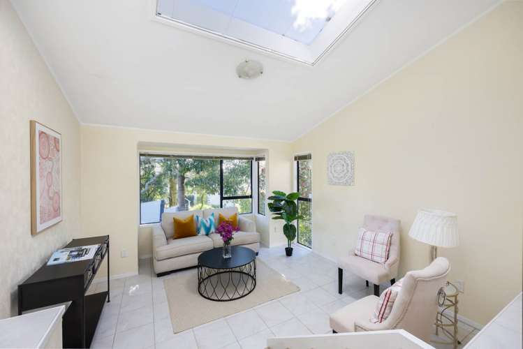 1/56 Oaktree Avenue Browns Bay_11