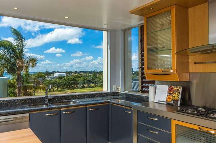 14a Beach Road Castor Bay_5