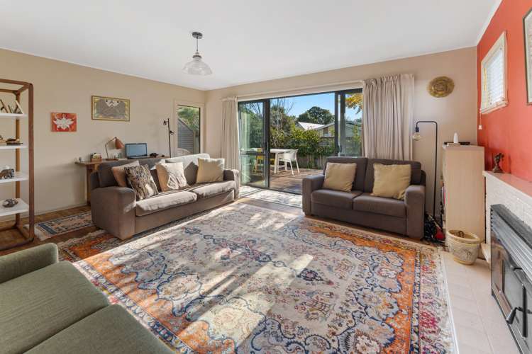 2/12 Cambria Street The Wood_2