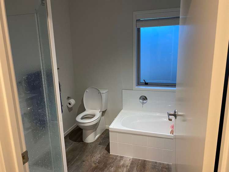 41 Kahuparere Crescent Pyes Pa_7