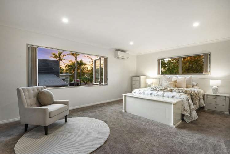 12 English Oak Drive Schnapper Rock_17