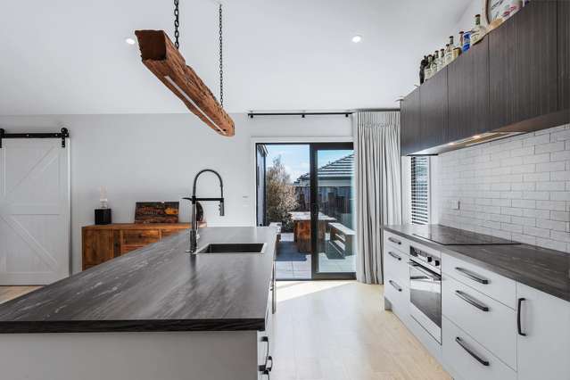 14 Wai Terrace Wharewaka_2