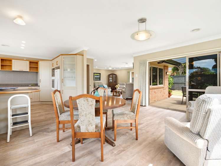 4 Merlin Close Huntington_15