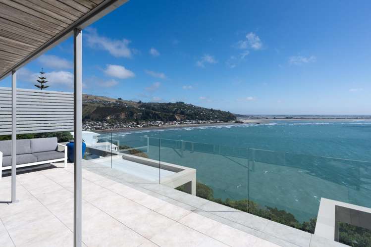 18 Whitewash Head Road Scarborough_22