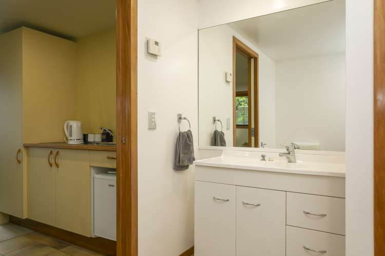 64 Taharepa Road Hilltop_19