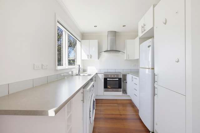 3/139 Queens Drive Lyall Bay_4