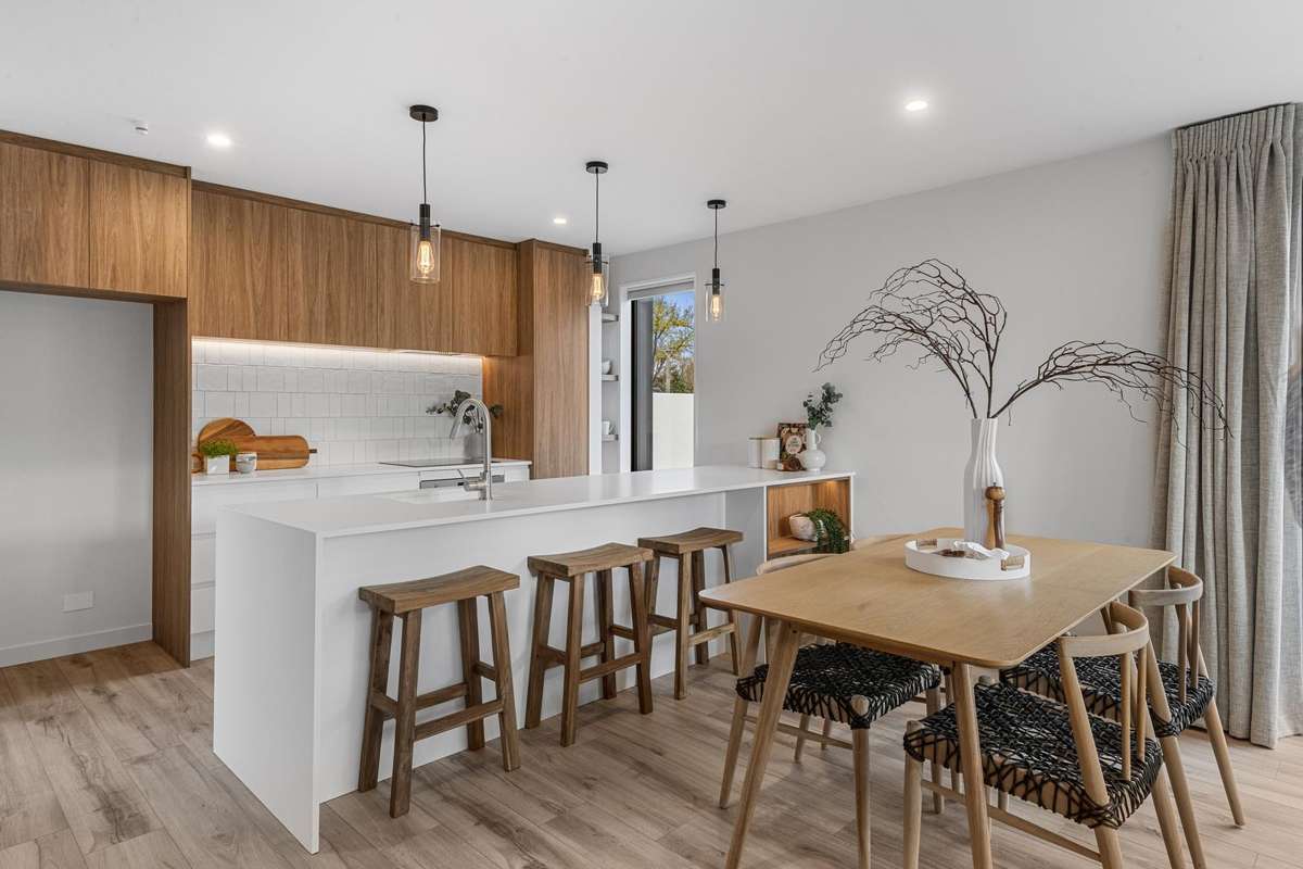 38A Roosevelt Avenue_2