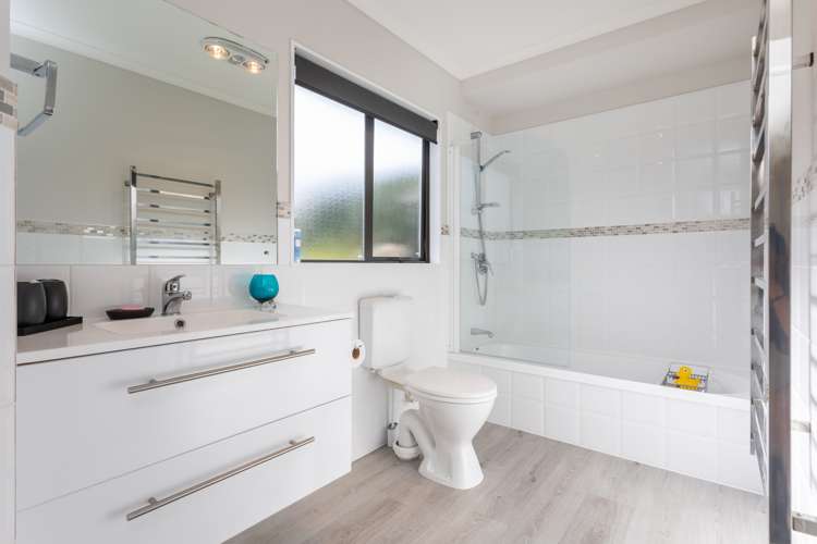 12 Greenway Rise Gulf Harbour_12