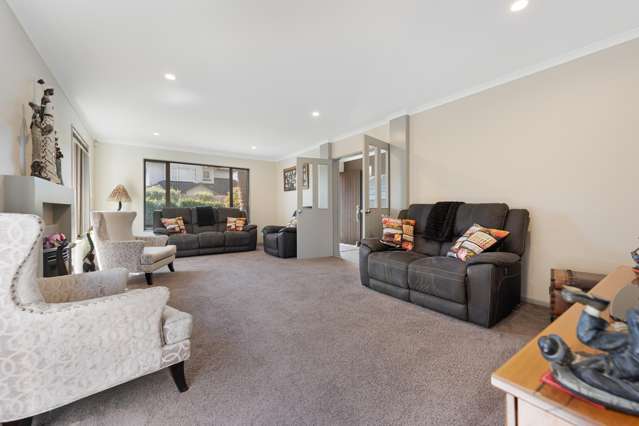 83 Wayne Francis Drive Flat Bush_2