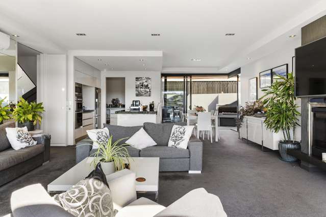2/5 The Moorings Two Mile Bay_3