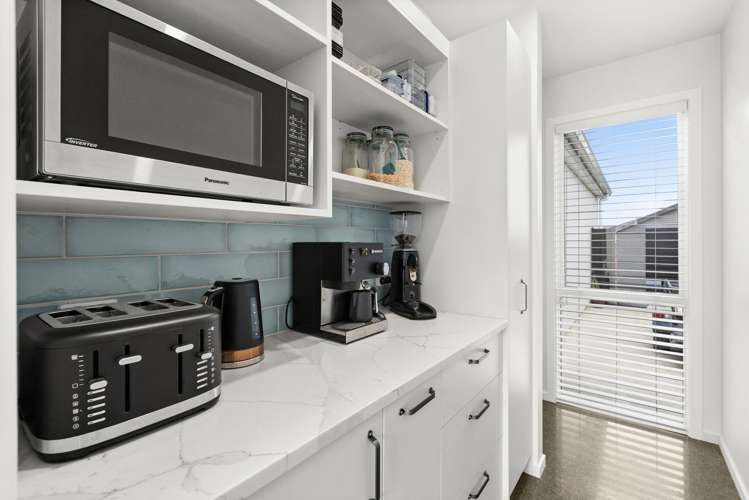 8 Horton Close Frimley_13