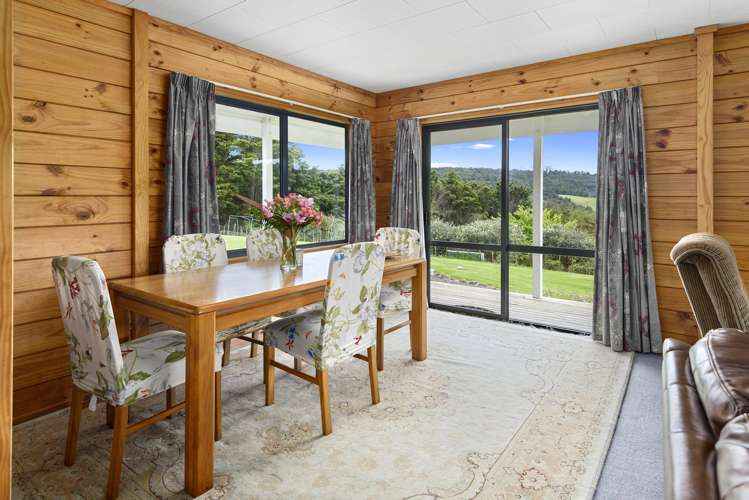 2006a State Highway 1 Whakapara_10