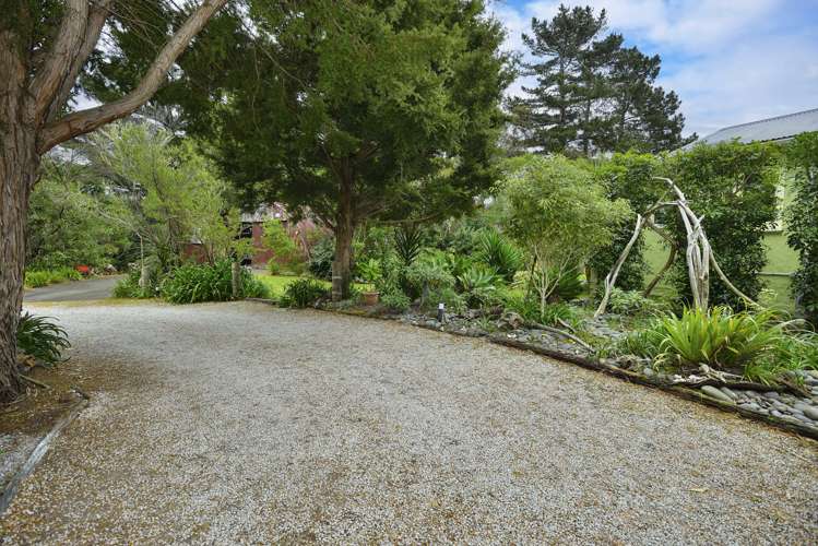 27 Ymca Road Mahia_20