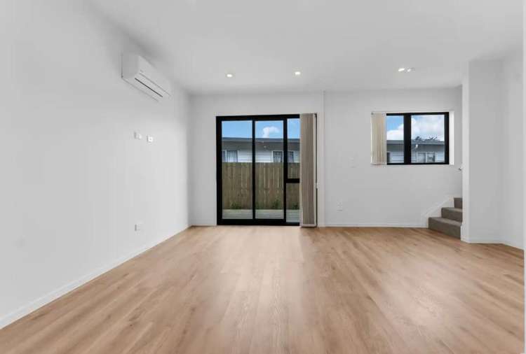 22B & C Justamere Place Weymouth_5