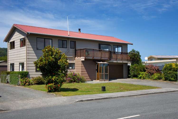 2 Takahe Drive_1